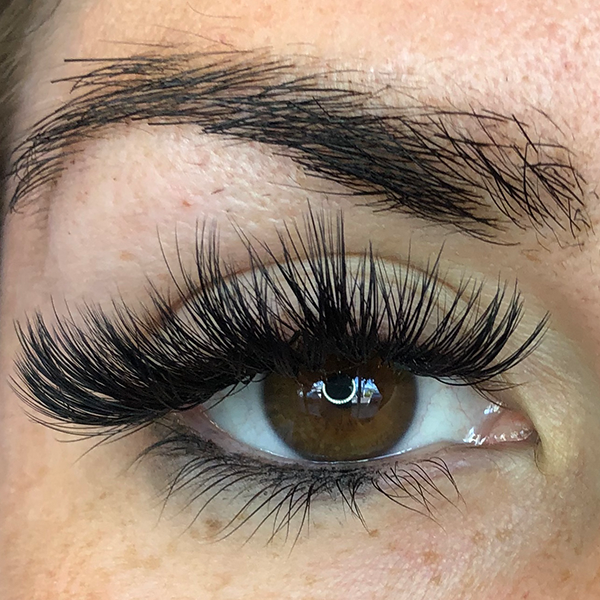 Russian Lash Extensions